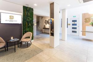 Hotels Hotel Relais Saint Jean Troyes : photos des chambres