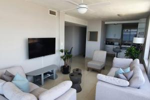 LICORNA BEACH 51 UMHLANGA BEACHFRONT