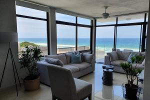 LICORNA BEACH 51 UMHLANGA BEACHFRONT