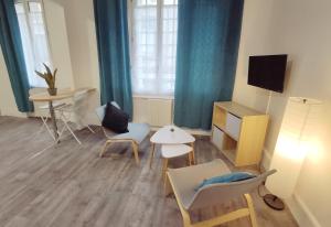 Appartements Centre-Ville - Gare - Jardin Wilson - Chateau Bourbon : photos des chambres