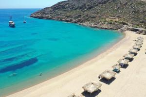 Papas Beach, Ios Island 840 01, Greece.