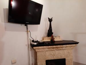 Midnight Cats Apartment in Rynok Square Світло є завжди!