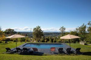 ROSTAGNI 1834 apt with pool in the Barolo region
