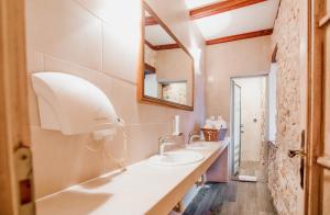 Double Room room in Hotel-Restaurant Kriva Ćuprija