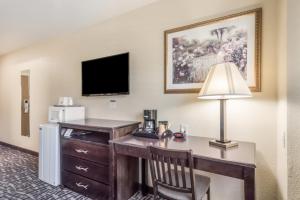Standard King Room room in Americas Best Value Inn San Francisco/Pacifica