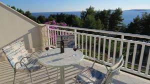 Beachfront Apartments Vala with a swimming pool