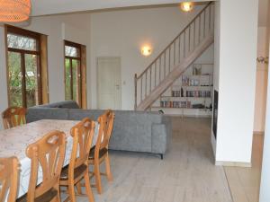 Villa in Puivelde with Terrace