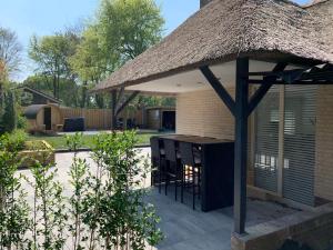 Liv Residence Holiday Home with Sauna & Fireplace