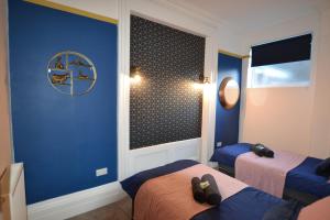 Mayflower 2 bed Boutique Apartment - STAYSEEKERS