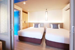 The Quarter Hualamphong by UHG