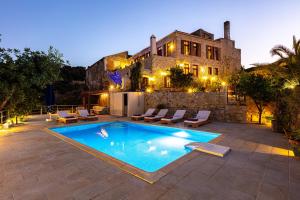 Villa Candice - Luxurious and Historic Villa with sea view