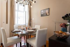 Correeiros downtown Duplex & Deluxe Apartment