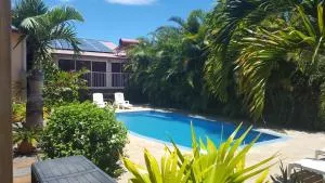 CHEZ JACQUELIN ET DORLYS - Le Patelin