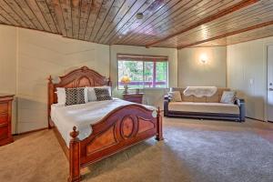 Lake Arrowhead Cabin with Deck and Stunning Mtn Views!