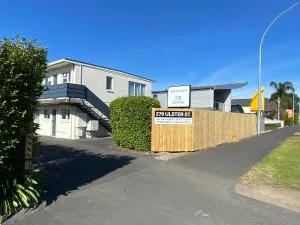 Ulster Apartments - Dinsdale