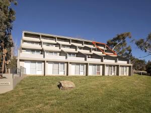 Cascades 18 3 Kurrajong Street