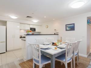 101 The Breakwater 2 Messines - Linen, Wifi, Air con