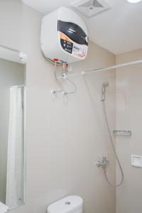 Beautiful 2BR at Tree Park City BSD Apartment By Travelio