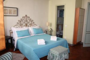 Large Two-Bedroom Apartment room in Accademia Studio