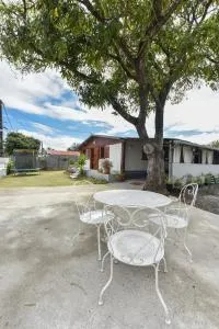 La Maison des Oeillets Aéroport Roland Garros - 萨拉济