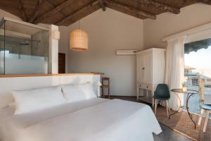 MarAdentro Apart Hotel & Suites