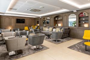 Appart'hotels Les Jardins de St Cloud : photos des chambres