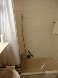 enjoyHotel garni Korntal Stuttgart b&b Parkplatz Sprinter Penny