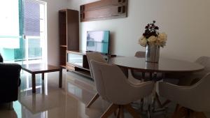 Apto 2 qtos ao lado do polo gastronômico e perto da Praia do Forte