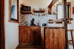 Treehouse Drevesna hiška Štrkovo gnezdo Ranč Jureš