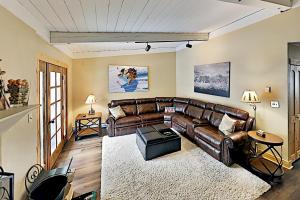 Three-Bedroom Townhouse room in West Vail Townhome