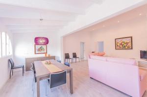 Beautiful Villa With Pool In Puerto Alcudia