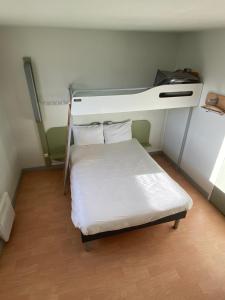 Hotels ibis Budget Caen Centre Gare : photos des chambres