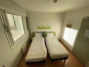 Hotels ibis Budget Caen Centre Gare : photos des chambres