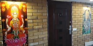 2BHK Short Stay Apartment walking Max Saket ( LIFT +Kitchen+Parking+3 nights min stay)