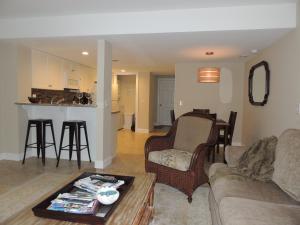 2 Bedrooms, 2 Bathrooms, Sleeps seven Bikes & Beach Gear included