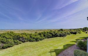 Apartment room in 103 Sea Cloisters Oceanfront 2 BR condo