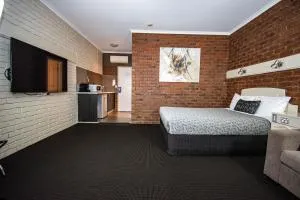 Albury Townhouse Motel - البوري