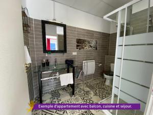 Appart'hotels Domaine des Anges : Appartement avec Balcon