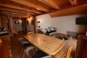 Appartements Chalet A, Village des Lapons Les Saisies, 3 chambres et 1 espace nuit mezzanine : photos des chambres