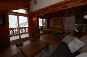 Appartements Chalet A, Village des Lapons Les Saisies, 3 chambres et 1 espace nuit mezzanine : photos des chambres