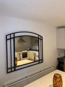 Hill House - Mews Town House, in a quiet private close, in the City Centre of Inverness.