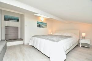 Appartements La Mezzanine Apt 5 pers classe 3 etoiles, Royan- centre 300 m plage Foncillon : photos des chambres