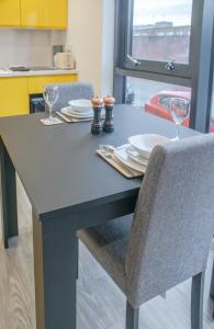 Modern Studio Apartments Sheffield City Centre - Netflix, WiFi, Digital TV