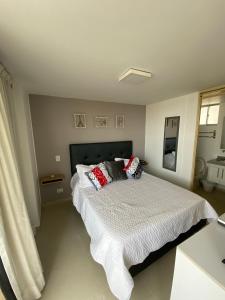 Luxury Apto Amoblado - Piso alto - Estrenar