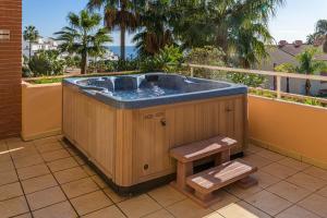 Luxury 2BR Sea View Condo A6 by Rafleys