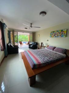 Studio Pilon De Pavones