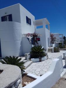 Nicos Studios & Apartments Paros Greece