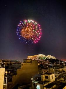 Syntagma Spa with Acropolis View