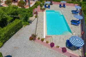 Elbaloves Appartaments Villa - Casa Buraccio