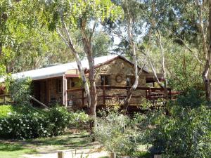 1860 Wine Country Cottages